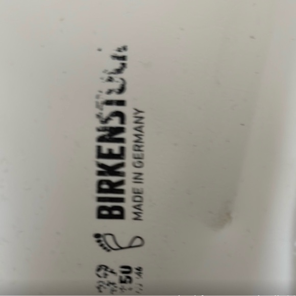 Birkenstock Classic White Sandals - Picture 2 of 4